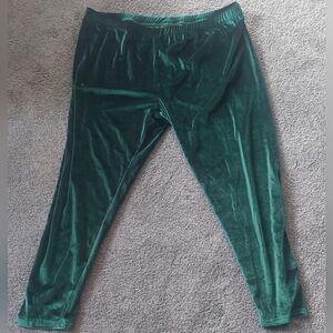Temu Green Velvet Leggings Size 4x New Without Tags